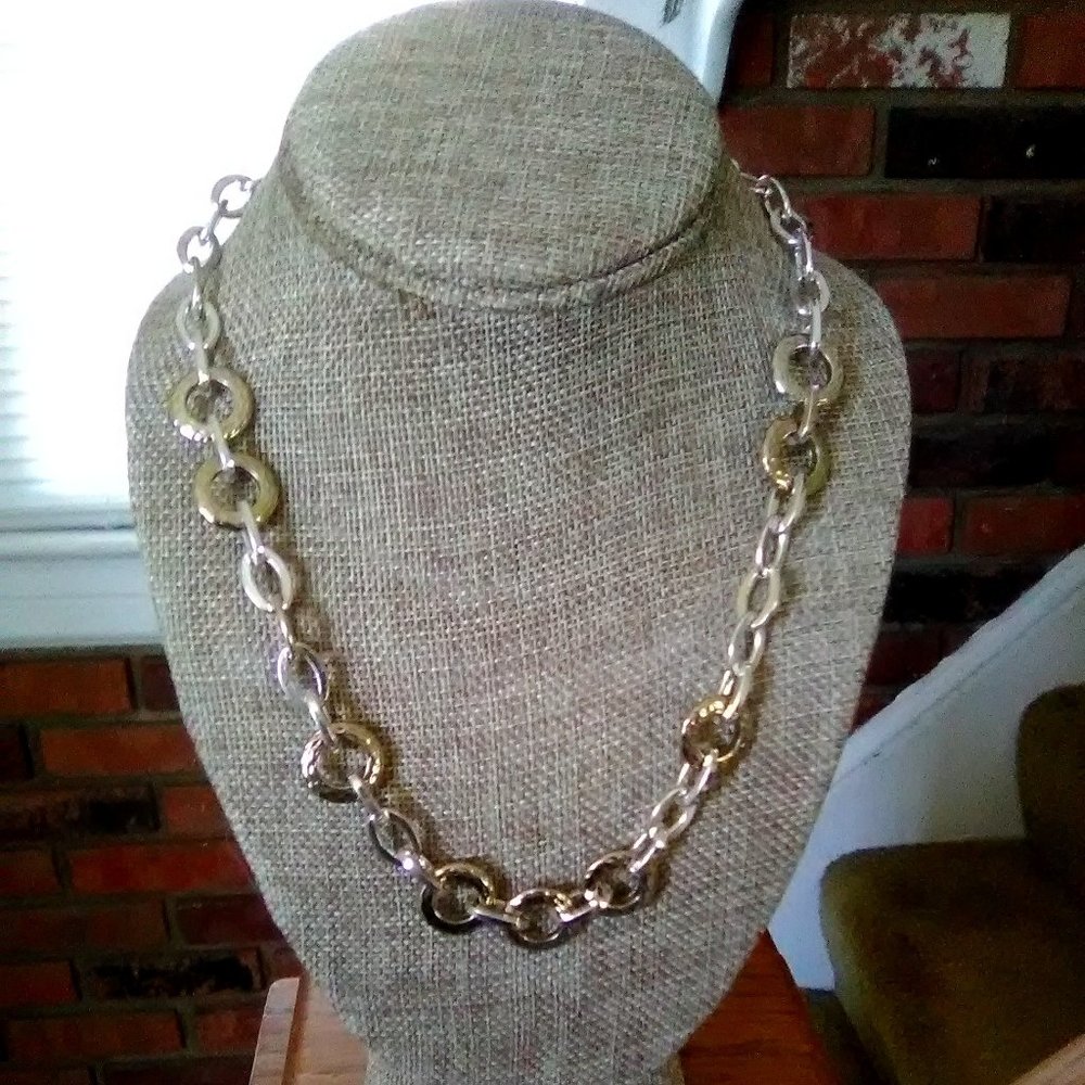 Chain Link Necklace - Picture 1 of 10